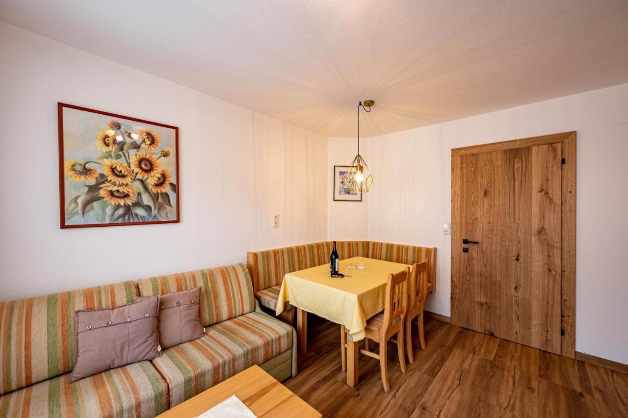 Rustika - Appartements & Spa Ehrwald Exterior photo