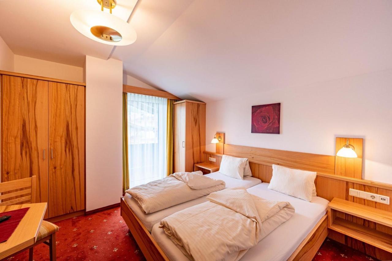 Rustika - Appartements & Spa Ehrwald Exterior photo