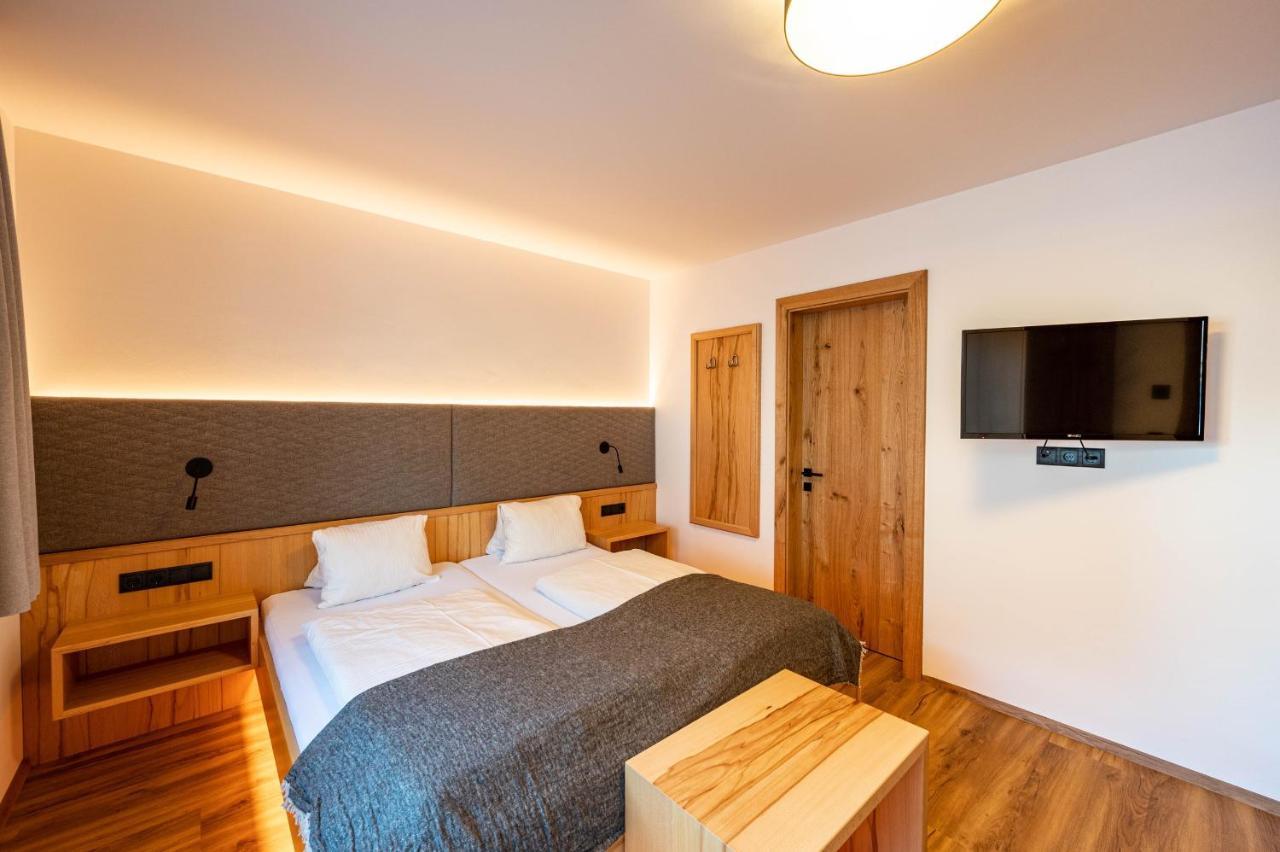 Rustika - Appartements & Spa Ehrwald Exterior photo