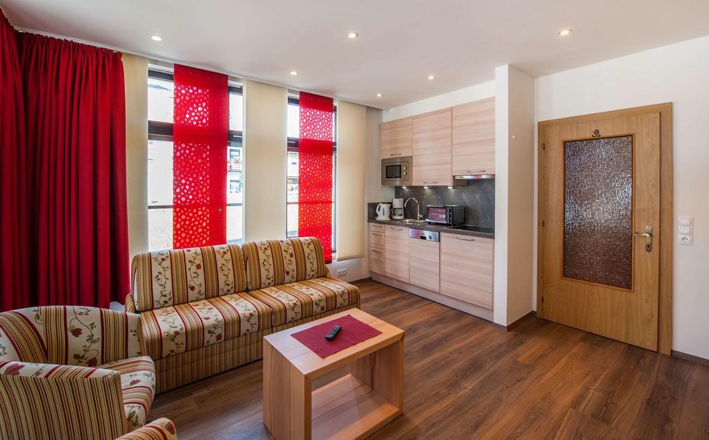 Rustika - Appartements & Spa Ehrwald Exterior photo